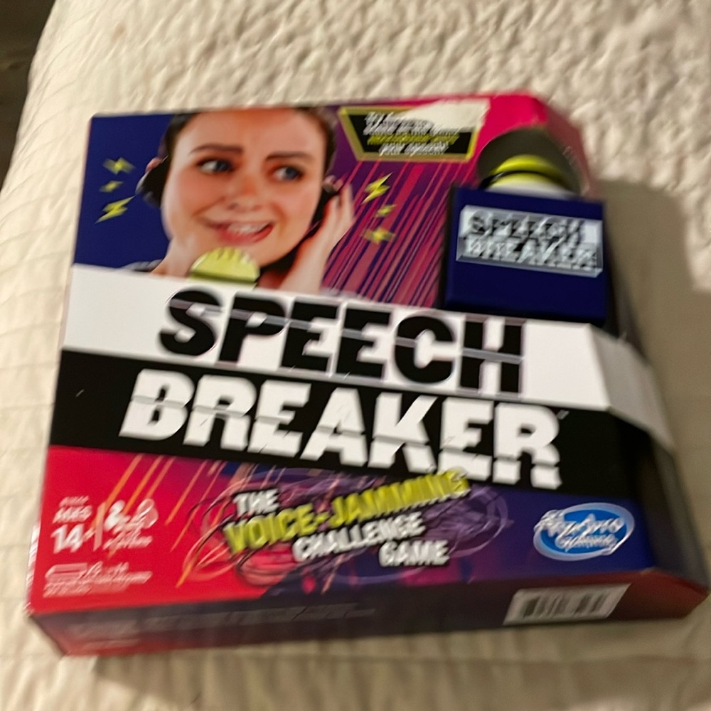 Target pallet speech breaker game hasbro sealed but no plastic wrap 🎤 18.00